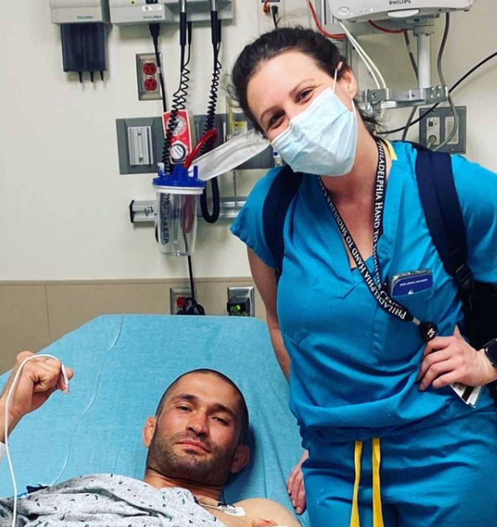 Khetag Pliev se recupera após a cirurgia  — Foto: Reprodução/Instagram