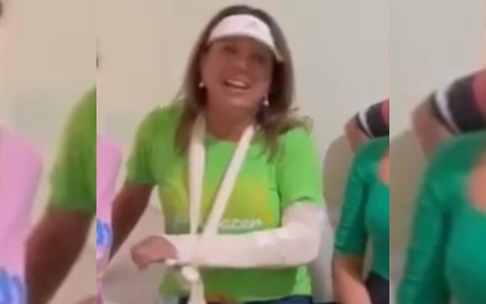Gracinha Caiado aparece com o braço enfaixado após sofrer acidente de carro em Amorinópolis, Goiás — Foto: Reprodução/Redes Sociais 