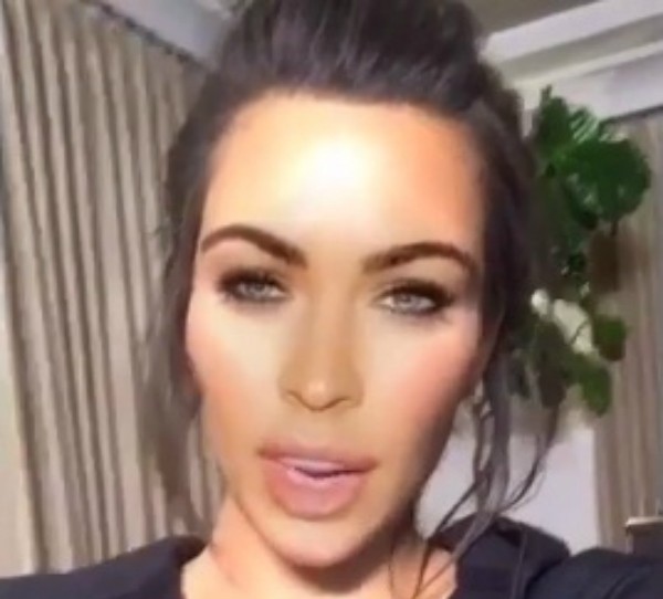 Kim Kardashian bricando de Megan Fox (Foto: Reprodução Instagram)