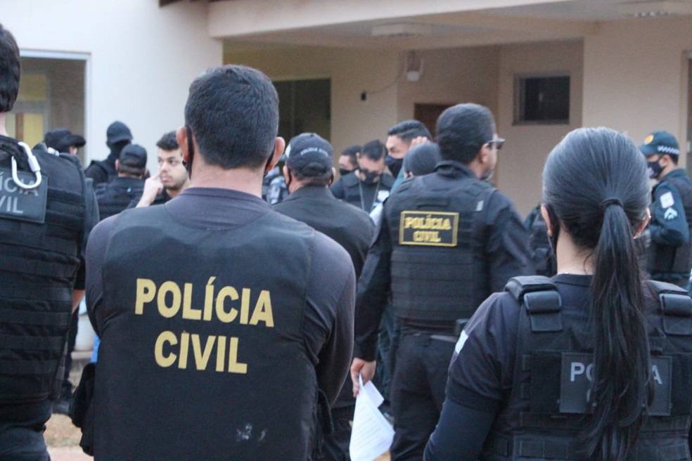 Policiais que participação da operação "Volver" em combate ao tráfico de drogas em Rurópolis, no PA — Foto: Polícia Civil/Divulgação