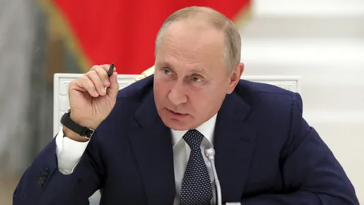 Putin assina anexação de 4 áreas ucranianas à Rússia