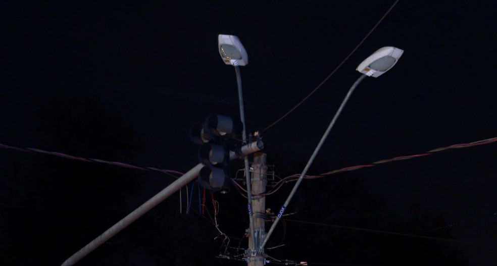 Bairros das zonas Oeste e Sul de Ribeirão Preto são afetados por falta de energia nesta quarta-feira (30) — Foto: José Augusto Júnior/EPTV