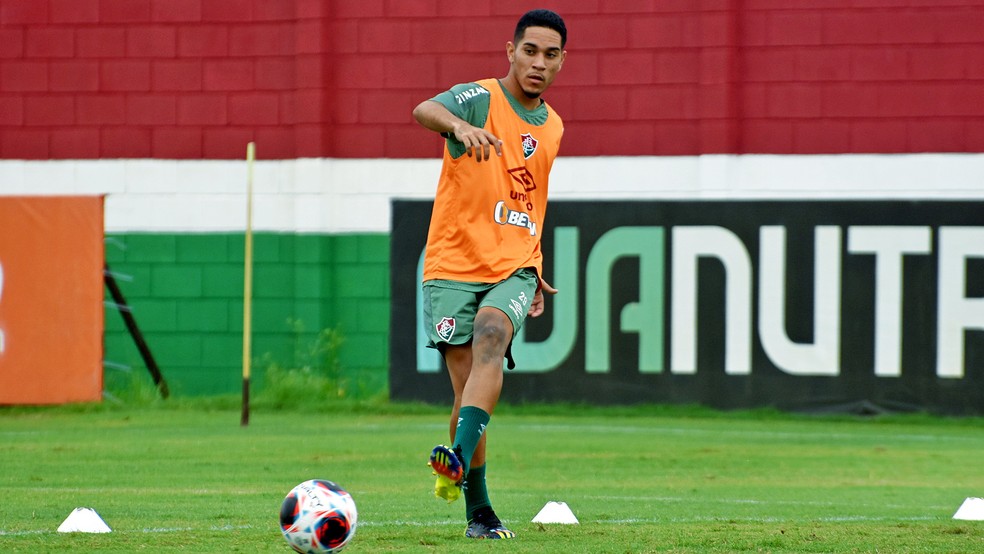 Gustavo Apis no treino do Fluminense — Foto: Mailson Santana / Fluminense FC