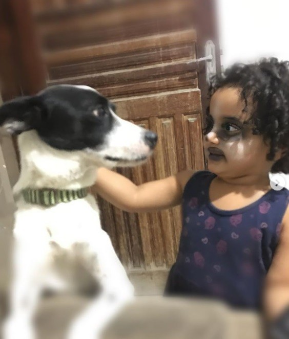 Menina faz maquiagem para ficar parecida com cachorro (Foto: Reprodução Instagram)