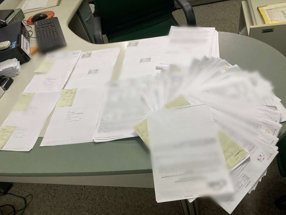 Nove pessoas são presas pela Polícia Civil em operação de combate ao golpe do falso consórcio premiado em Fortaleza — Foto: Divulgação/SSPDS 