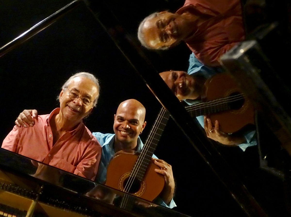 O pianista Gilson Peranzzetta se irmana com o violonista Marcel Powell no álbum ‘Professional Tião’ |  Weblog do Mauro Ferreira