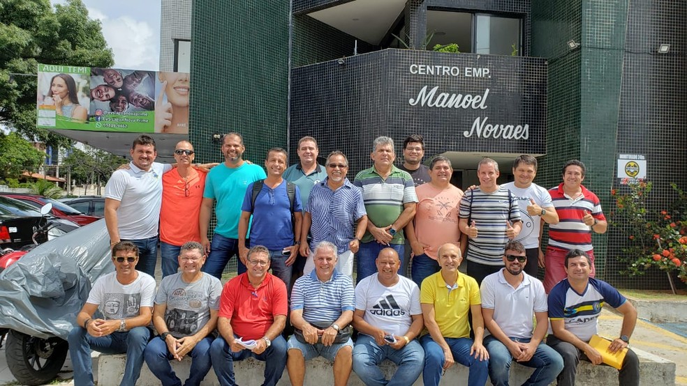 Grandes nomes do futsal juntos em apoio a Djavan &mdash; Foto: Divulga&ccedil;&atilde;o