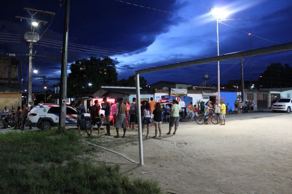 Vítima via filho jogar futebol quando foi abordado (Foto: Patrick Marques/G1 AM)