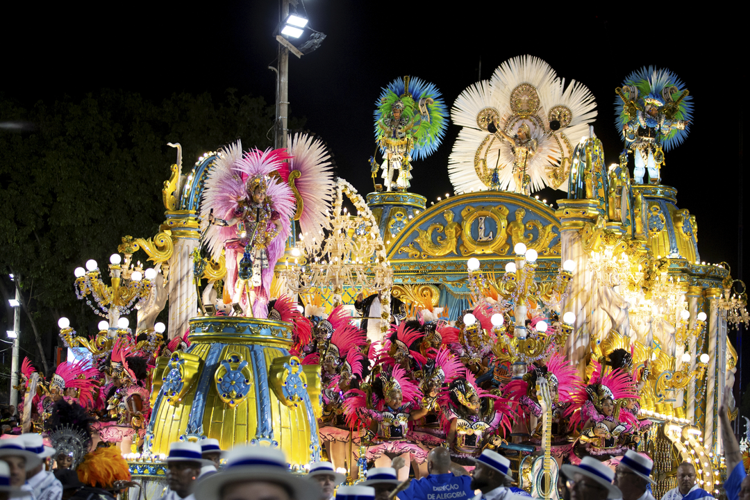 Desfile da Beija-Flor