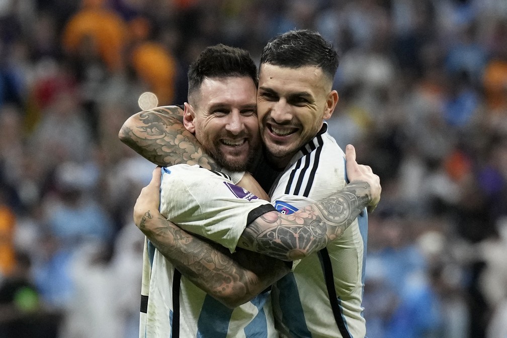 Messi comemora classificação da Argentina — Foto: Ricardo Mazalan/AP Photo