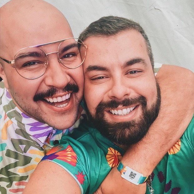 Tiago Abravanel e marido (Foto: Instagram)
