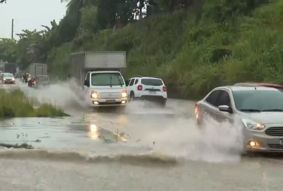 Fazenda Coutos - Salvador segue com tempo instável, chuva forte e trovoadas; confira previsão para interior da Bahia — Foto: Reprodução/TV Bahia