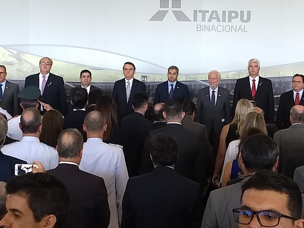 Presidente Jair Bolsonaro participou de solenidade em Itaipu â€” Foto: William Brisida / RPC