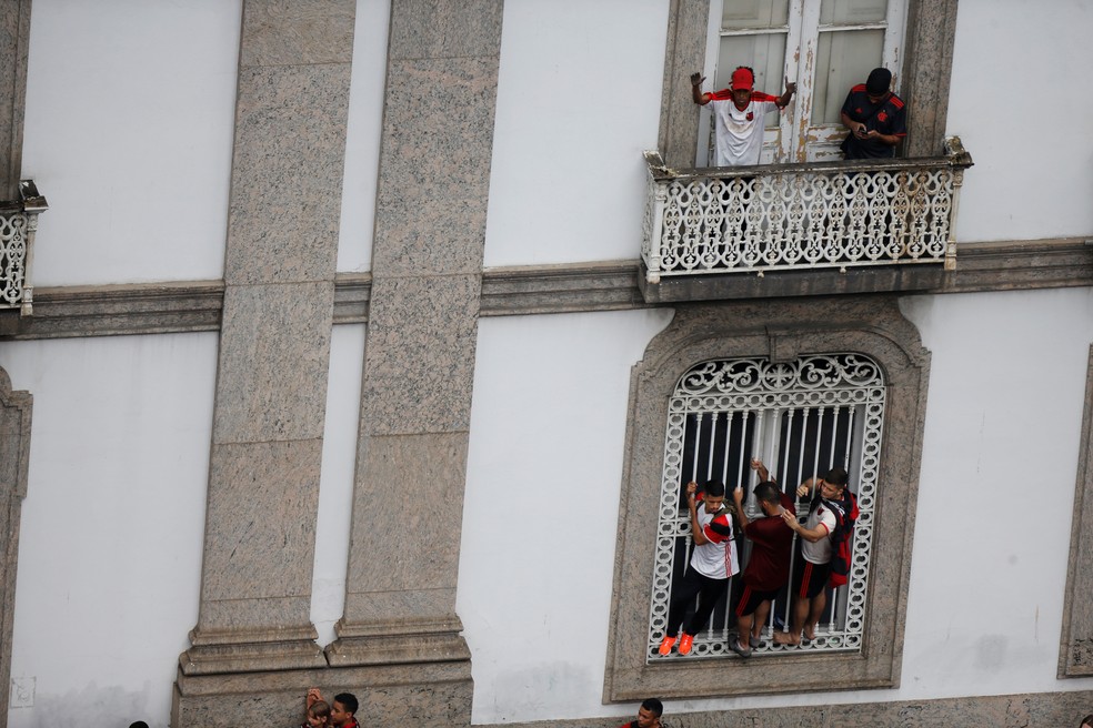 Em todos os espaços do Centro há vermelho e preto — Foto: Adriano Machado/Reuters