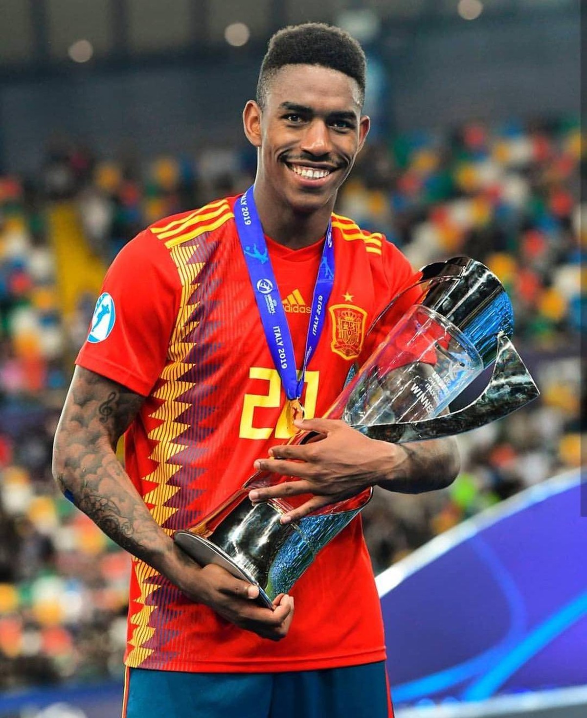 Junior Firpo 