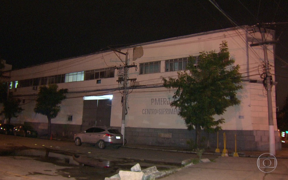 Policial é lotado no batalhão de São Gonçalo (Foto: Reprodução / TV Globo)