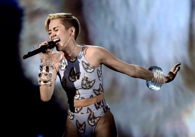 Miley Cyrus encabeça a lista dos termos mais buscados no Yahoo (Foto: GettyImages)