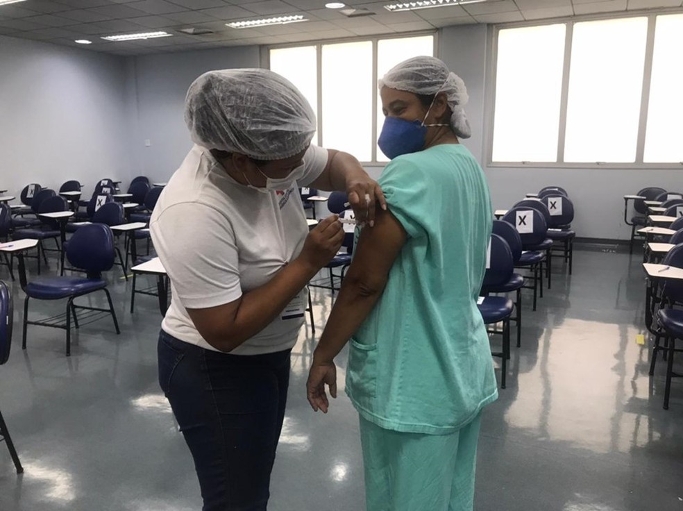 Mais de 5 mil pessoas já receberam primeira dose da vacina contra a Covid-19 no ES — Foto: Divulgação/ Sesa