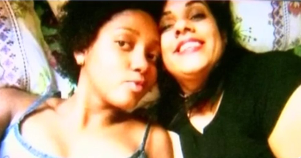 Anna Victoria com a mãe, Rosicleia da Silva (Foto: Reprodução/TV TEM)