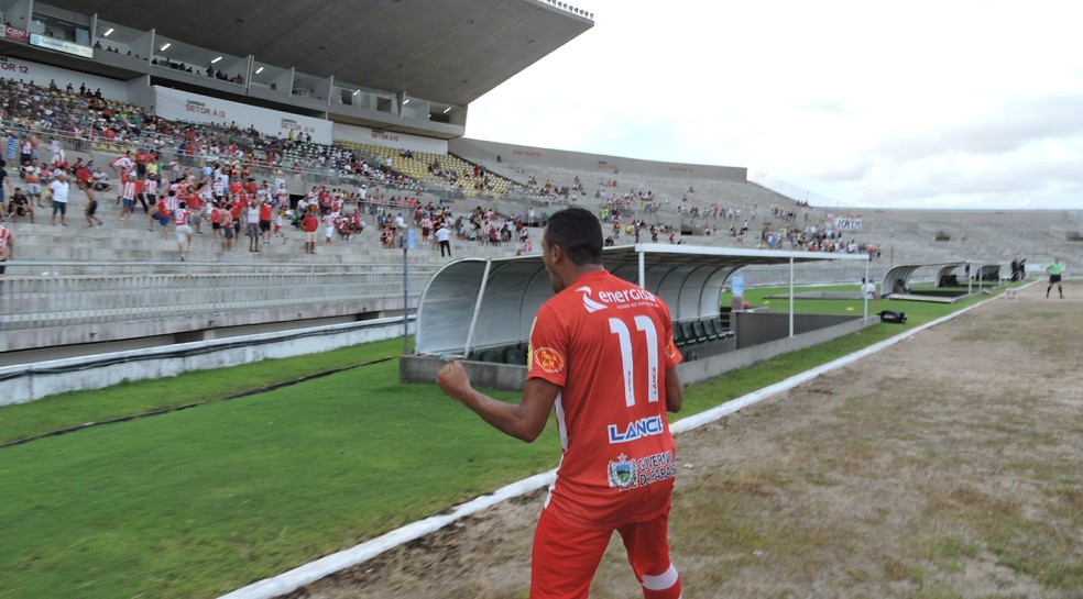 Ex-Auto Esporte, Isaas  o reforo para o ataque do Nacional de Patos  Foto: Pedro Paulo/Auto Esporte