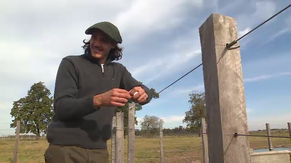 Cavani aproveita as férias na sua fazenda em Salto — Foto: Reprodução