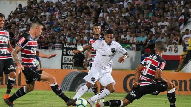 Empurrado por torcida, Santa Cruz sobra sobre ABC e avança na Copa do Brasil