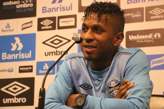 Miller fala em saudades de churrasco após fratura e se diz 100% no Grêmio