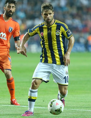 Roger Flores acredita que Diego vai sobrar, caso volte a jogar no Brasil