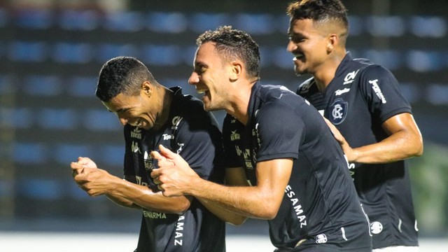 Dioguinho e Gorne balançaram as redes nesta segunda-feira