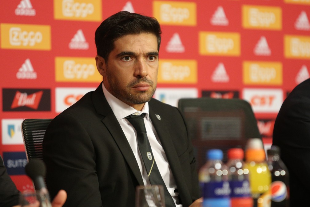 A caminho do Palmeiras, Abel Ferreira explica acerto e elogia o clube: 