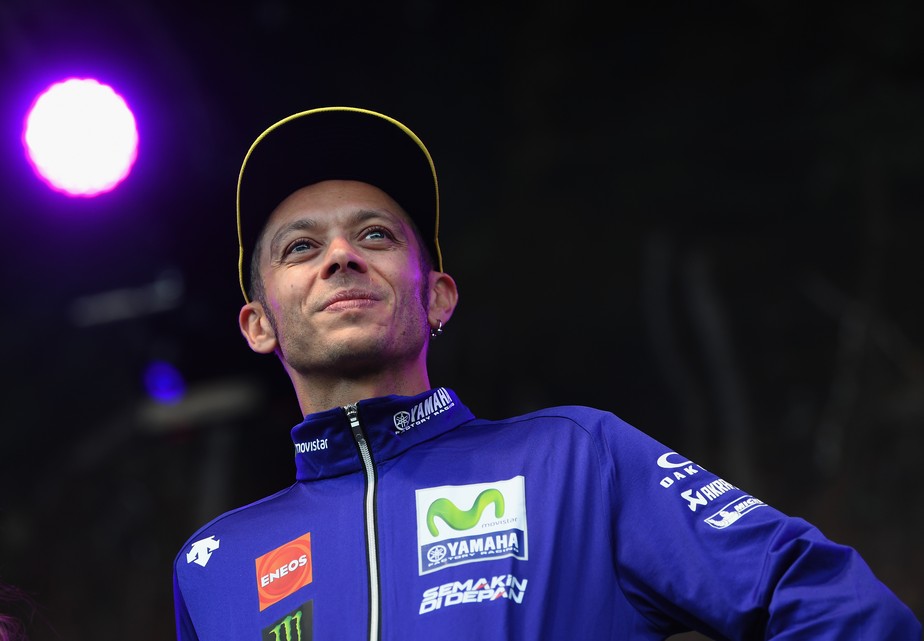 Rossi retorna às pistas em teste privado na Itália 18 dias após quebrar perna