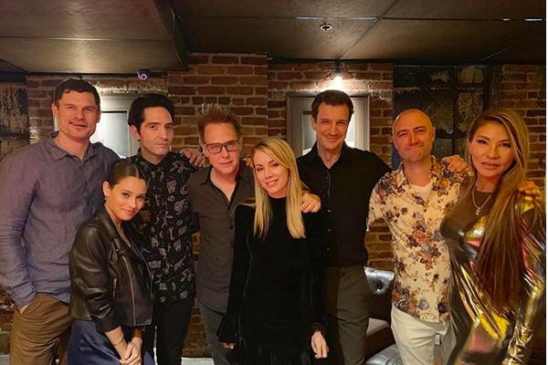 O cineasta James Gunn e alguns dos atores que irão compor o elenco de Esquadrão Suicida (Foto: Instagram)