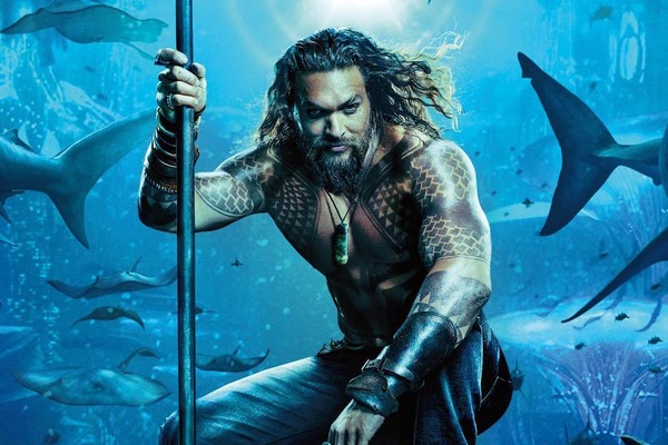 Jason Momoa interpreta o super-herói Aquaman nos cinemas (Foto: Divulgação)