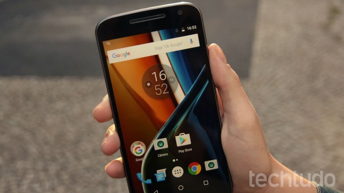 Moto G 4 é um modelo intermediário da Motorola com tela Full HD (Foto: Ana Marques/TechTudo)
