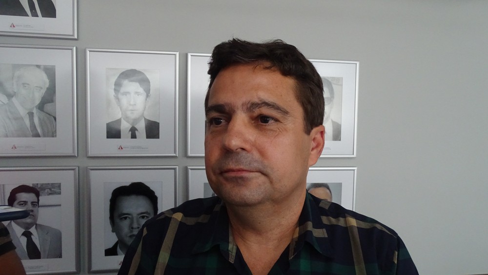 Cruzeiro reclama na FMF, cogita árbitro de fora, e vice de futebol cutuca rival