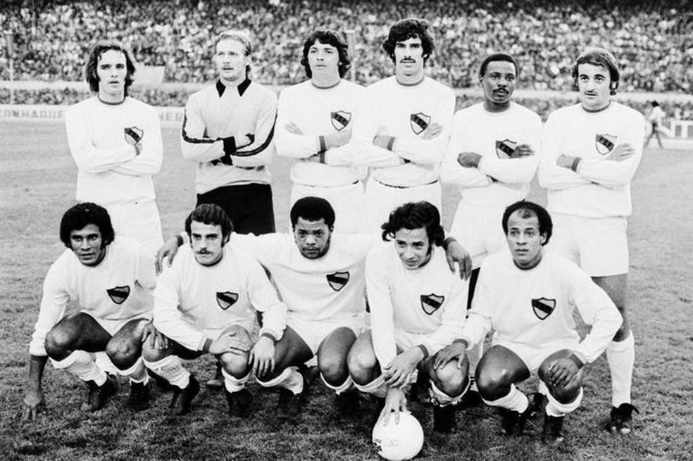 Há 50 anos, Grêmio e Internacional se juntaram para enfrentar a Seleção Brasileira e empataram por 3x3