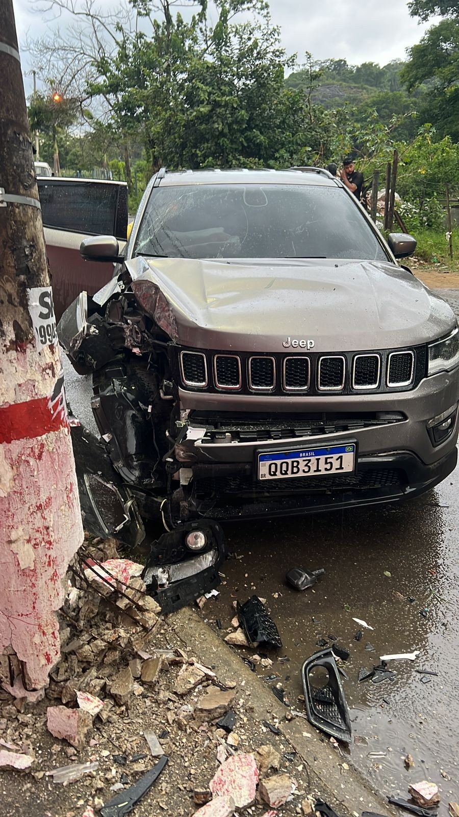 Homens são presos dirigindo carros roubados em Cariacica, ES