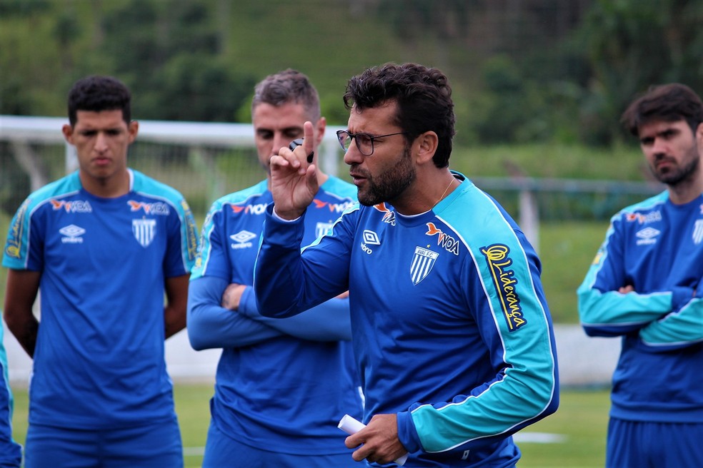Alberto Valentim assumiu o Avaí durante a pausa para a Copa América — Foto: André Palma Ribeiro/Avaí FC