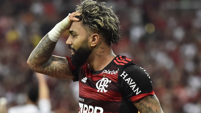 Gabigol lamenta gol perdido em Flamengo x Athletico-PR