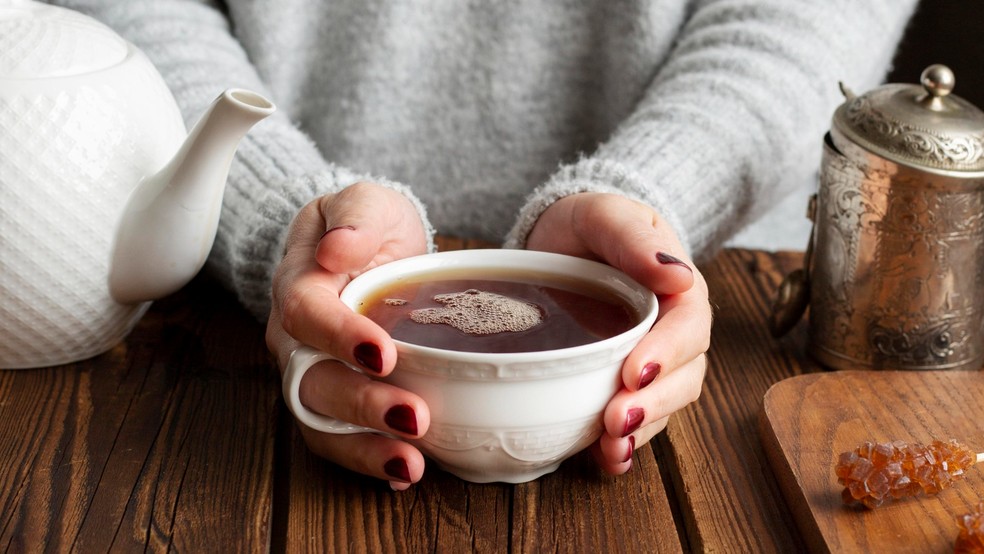 Ajude a divulgar o Dia Internacional do Chá compartilhando momentos com a bebida em suas redes sociais, com a hashtag #InternationalTeaDay — Foto: Freepik / Creative Commons