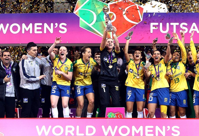 Brasil futsal feminino tricampeonato Mundial (Foto: EFE)