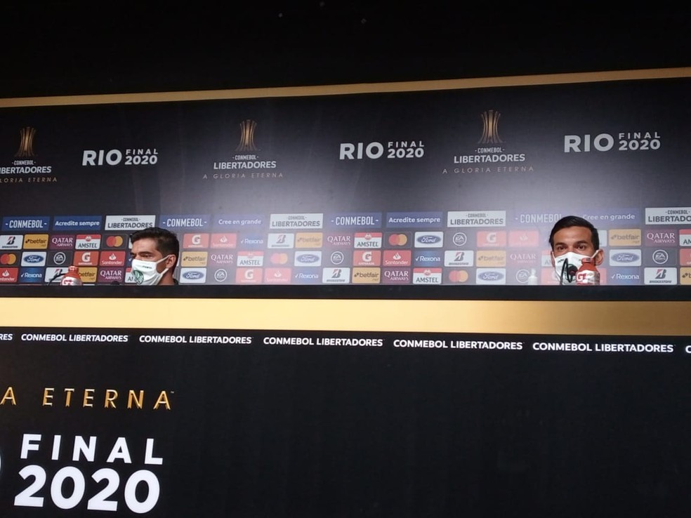 Escalação do Palmeiras: Abel deixa dúvida no ataque e diz contar com Felipe Melo para a final