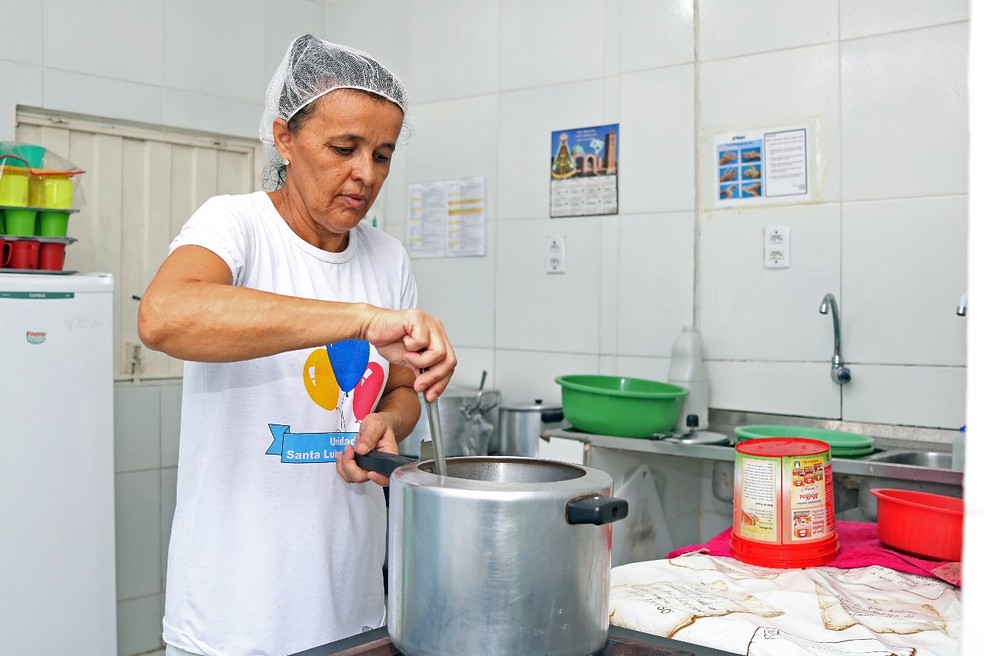 Simm oferece 4 vagas para auxiliar de cozinha nesta quarta-feira (6) — Foto: Foto: Jonas Santos / ASCOM PMP