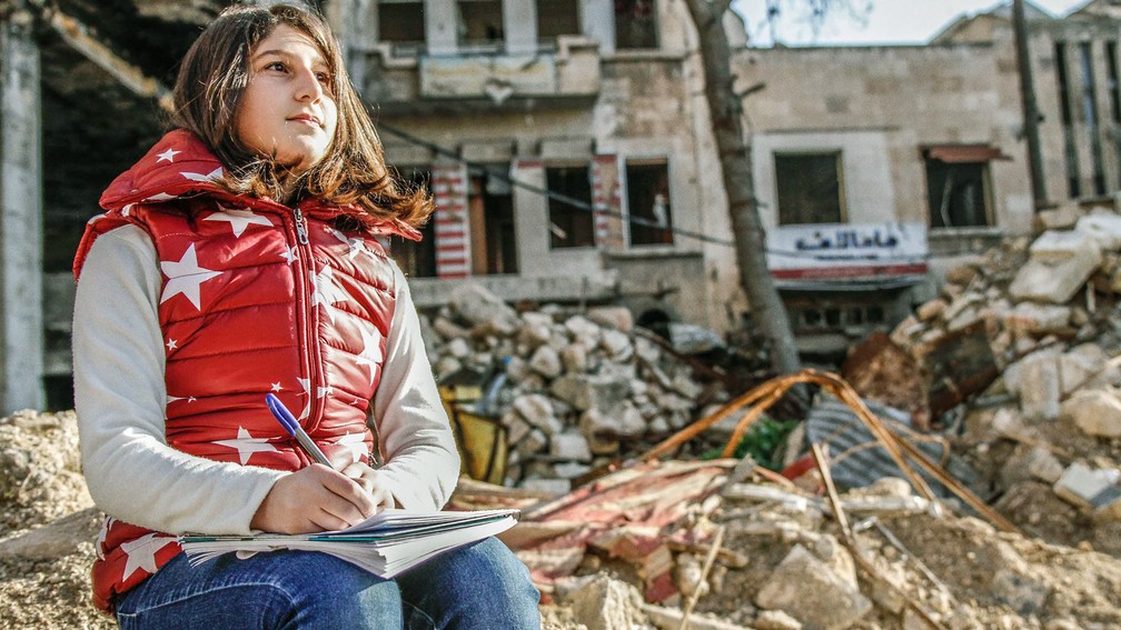 A menina Myriam registrou as experiÃªncias da guerra civil nos escombros de Aleppo. â€” Foto: DivulgaÃ§Ã£o/F. Thomas