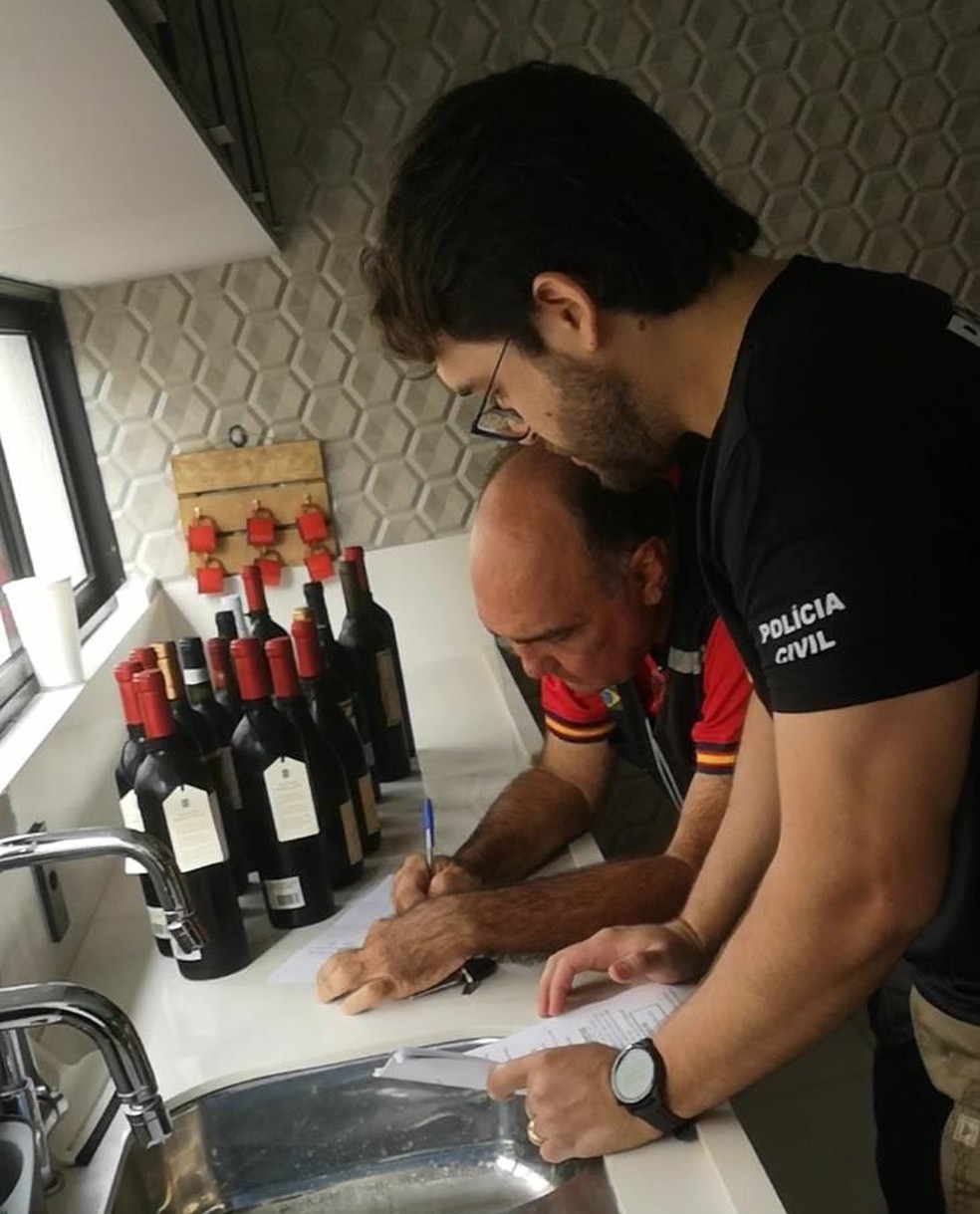 Operação Sommelier apreende mais de 500 garrafas de vinho e espumantes por suspeita de fraudes no Piauí — Foto: Divulgação/PCPI