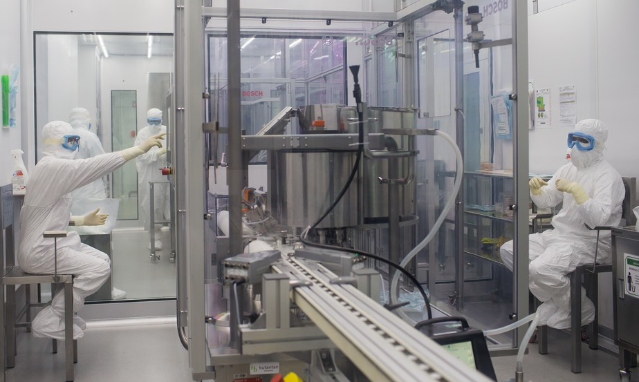 Produção da vacina CoronaVac no Instituto Butantan, em São Paulo: parceria com a China