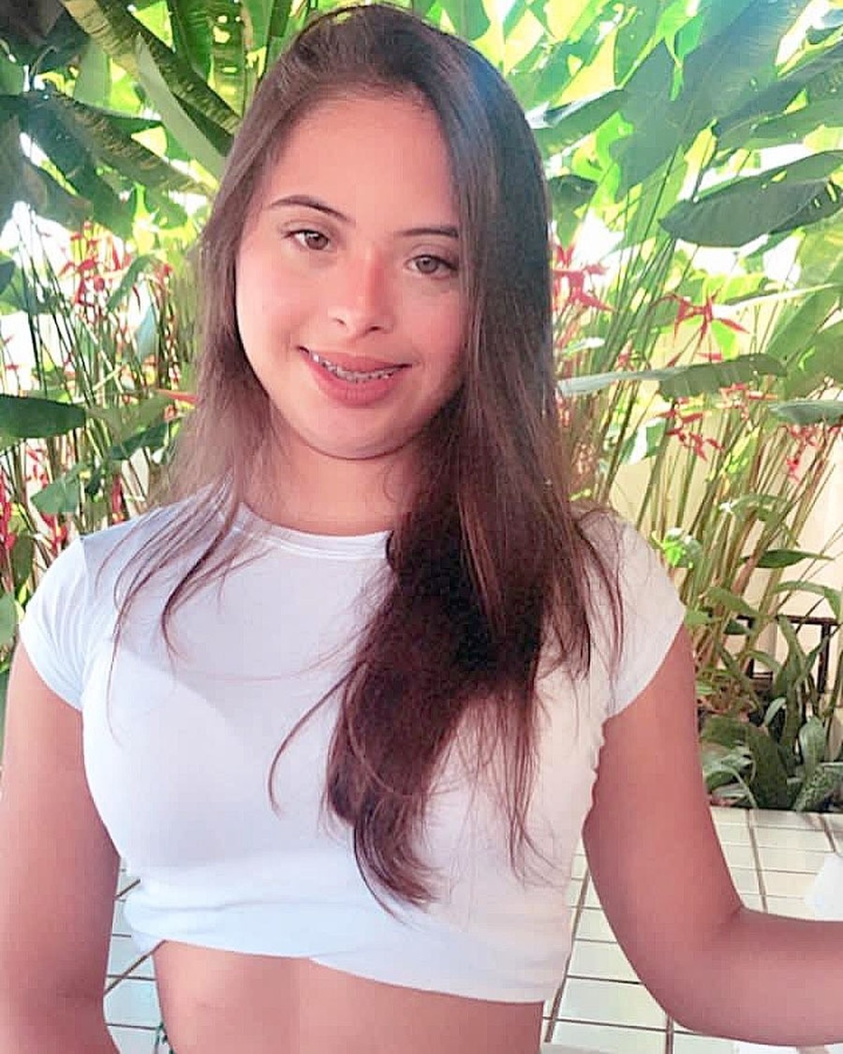 Jovem com s&iacute;ndrome de Down inspira ao ser habilitada, a primeira do estado  do AL | Lifestyle | Glamour