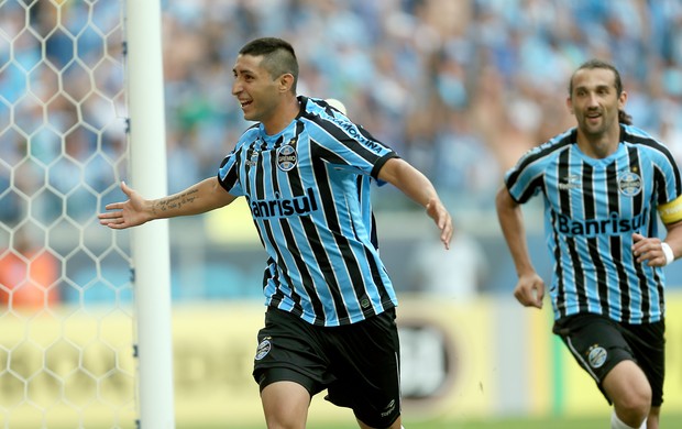 Alan Ruiz, Kadu, Dodô, Rafael Moura e Marcão disputam gol mais bonito