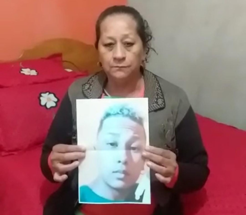 Desesperada, mãe pede informações sobre paradeiro do filho desaparecido em Rio Branco — Foto: Arquivo pessoal