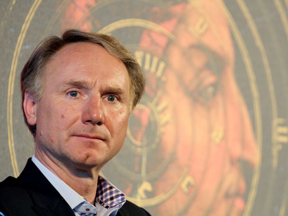 O escritor Dan Brown ('O código Da Vinci') em imagem de arquivo (Foto: Claudio Giovannini/AFP)
